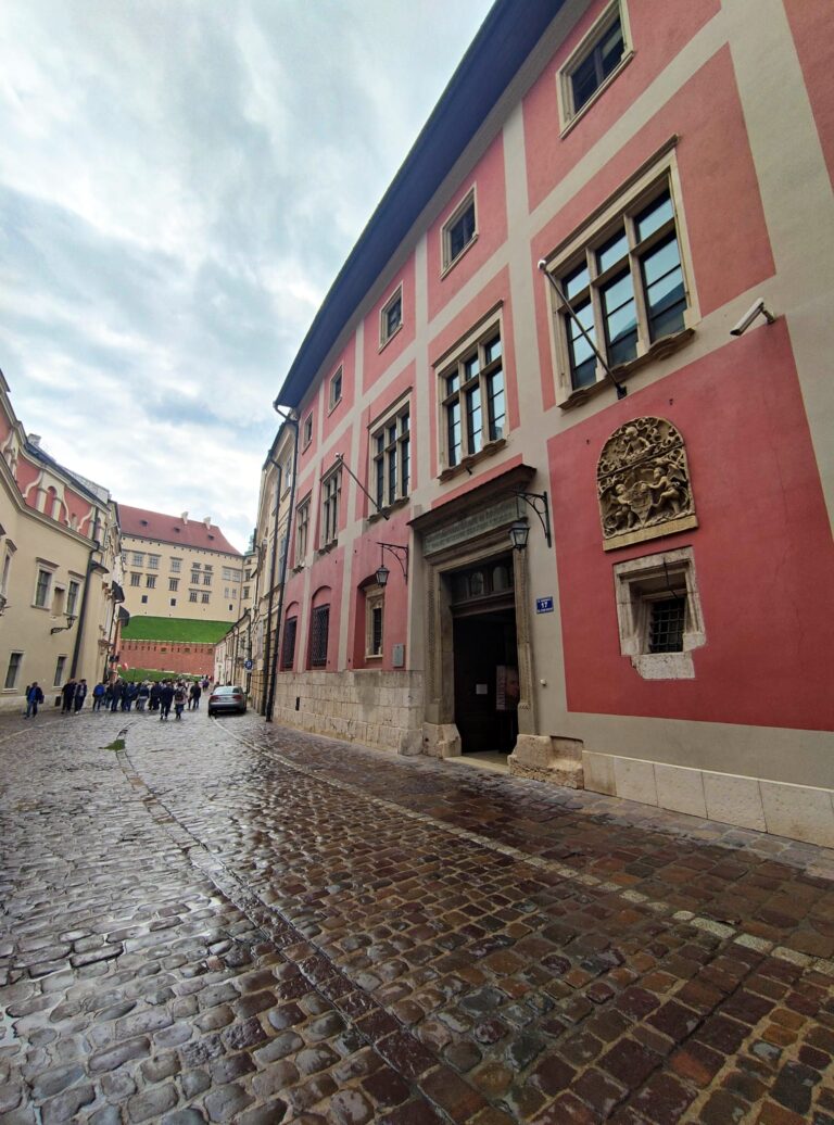 473556371 1128176712430972 685278508877245649 n 768x1036